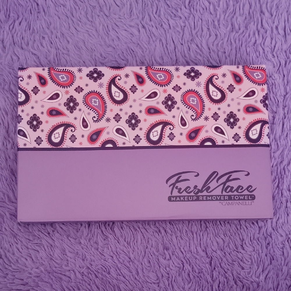 fresh Makeup Remover Towel - Purple Paisley